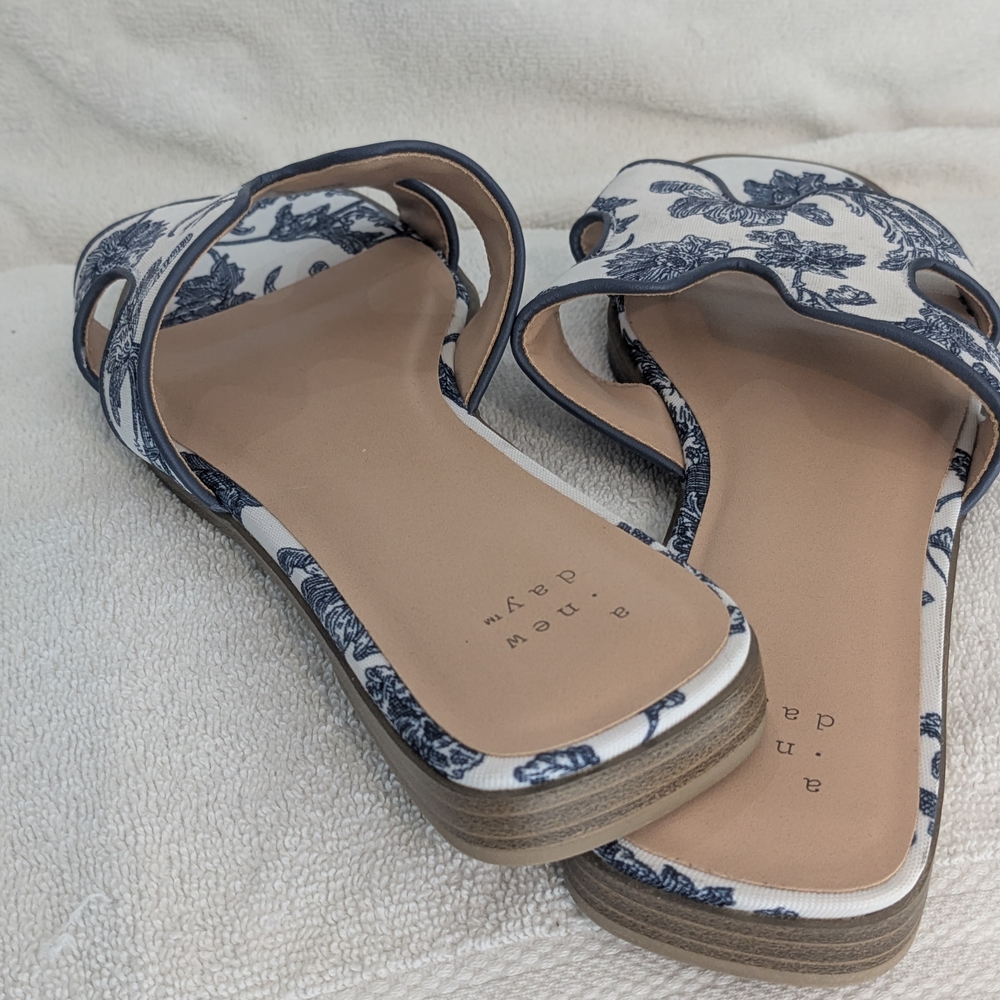 A New Day Women's White and Blue Floral Sandals - Picture 2 of 5